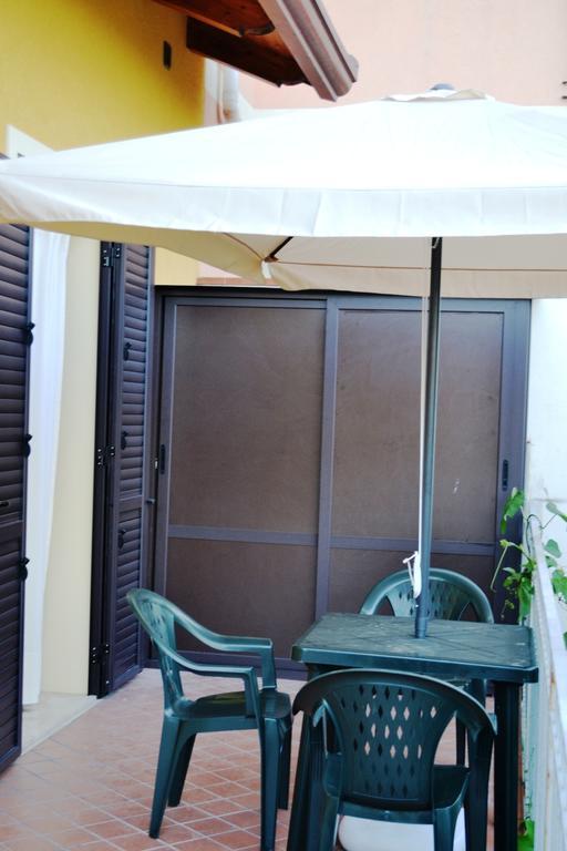 Villetta Singola "Lilla" Ali Terme Δωμάτιο φωτογραφία